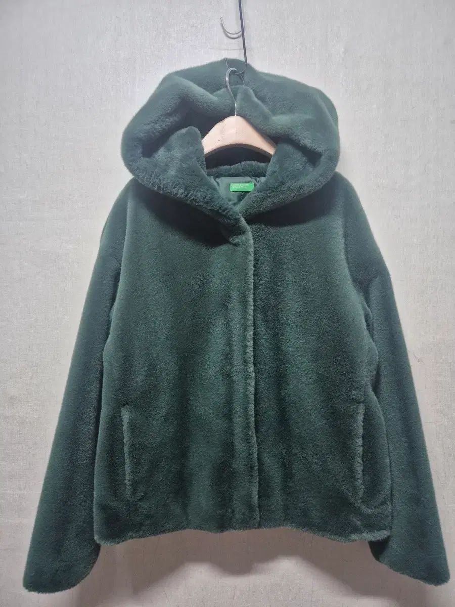 ベネトン WHO フード ファー ジャケット グリーン