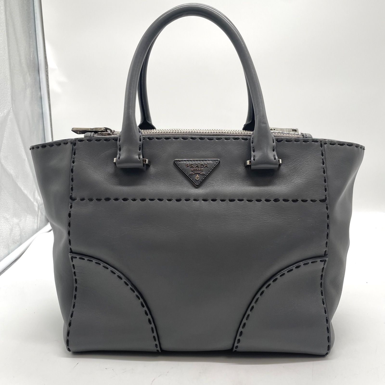 PRADA プラダ シティカーフ ショルダーバッグ ハンドバッグ 2way 三角 