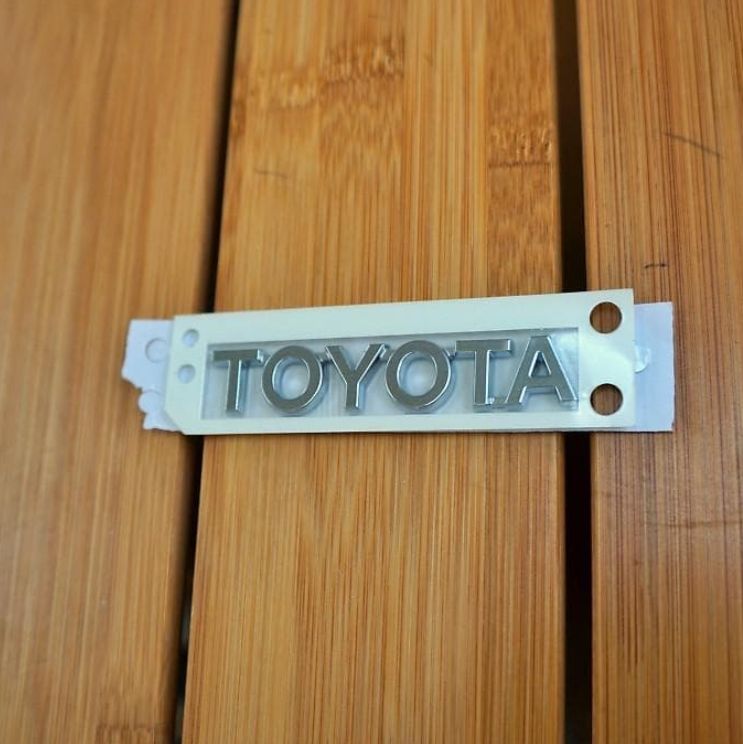 トヨタ スープラ バックエンブレム 90118-WA 449