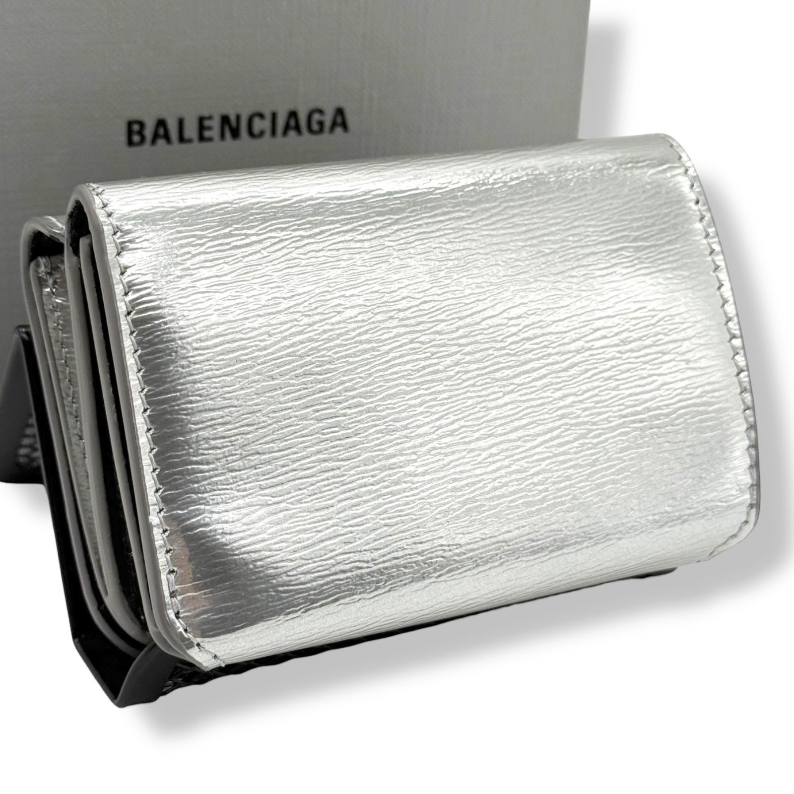使用わずか バレンシアガ 3つ折り財布 コンパクトウォレット シルバー