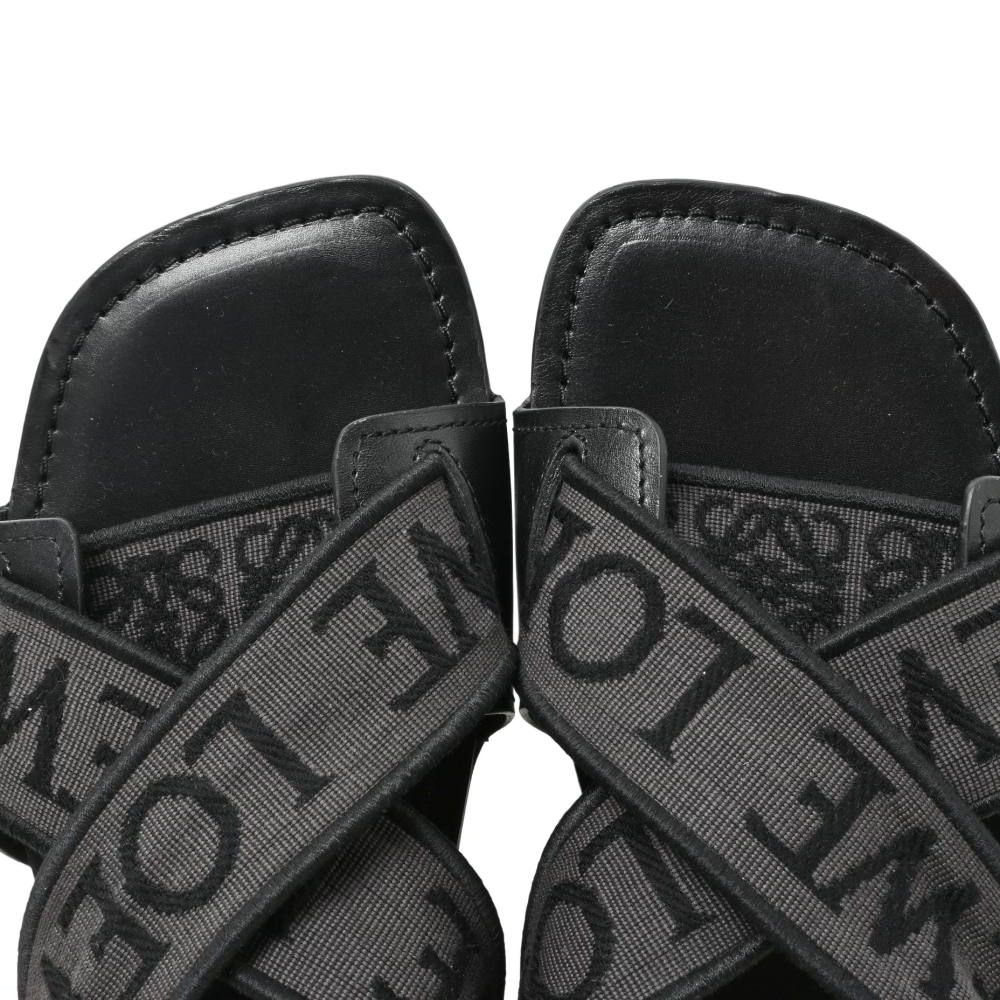 LOEWE クリスクロス