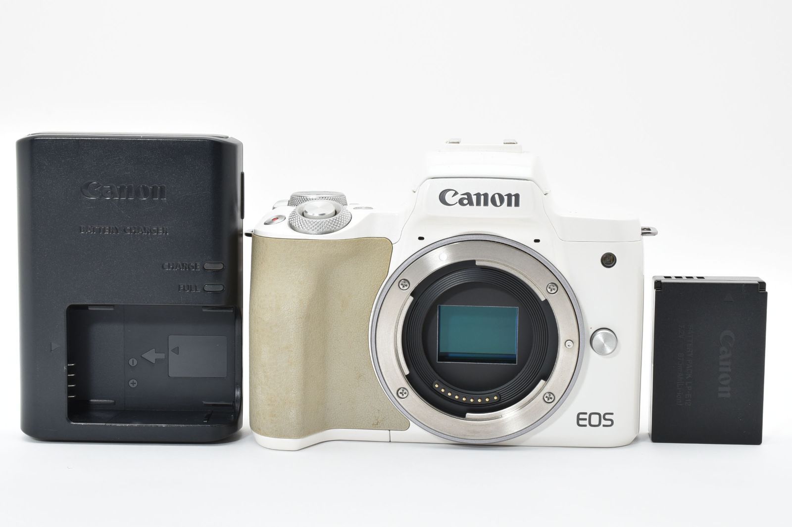 Canon EOS Kiss M ホワイト バッテリーチャージャーセット T 019