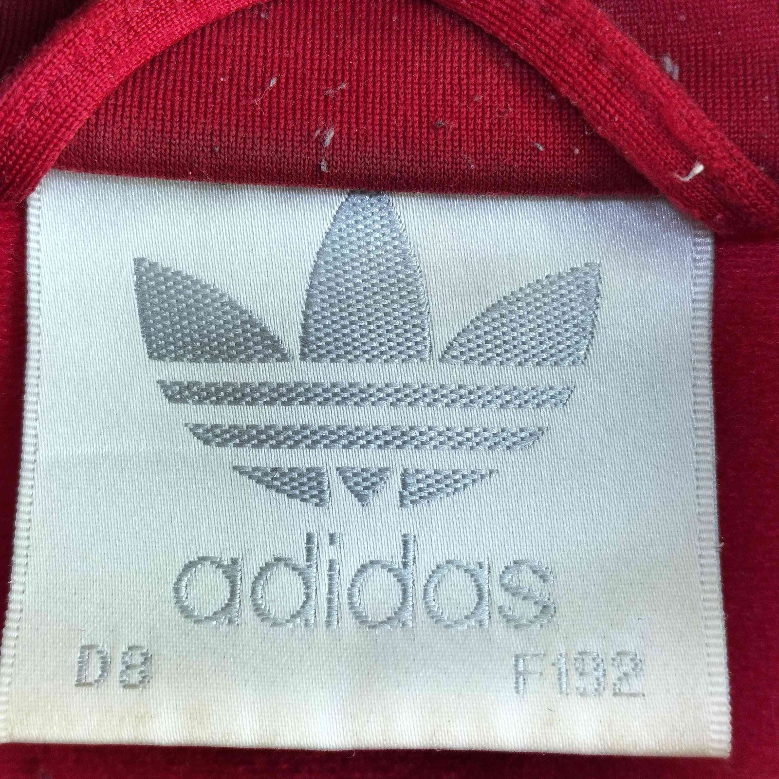 【美品】adidas　アディダス　トレフォイルロゴ　ビッグロゴ　赤タグ アディダス adidas 80S 万国旗タグ トレフォイル刺繍 トラック