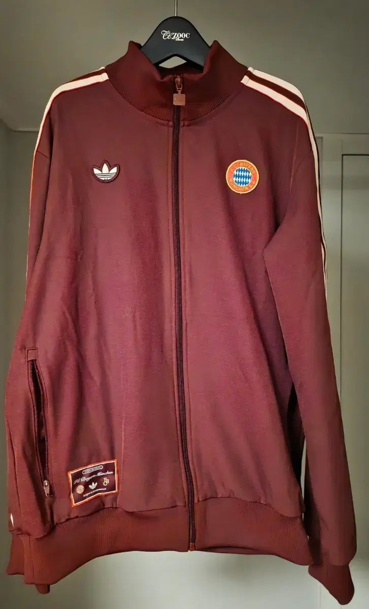アディダス FCバイエルン・ミュンヘン トラックジャージ バーガンディ
