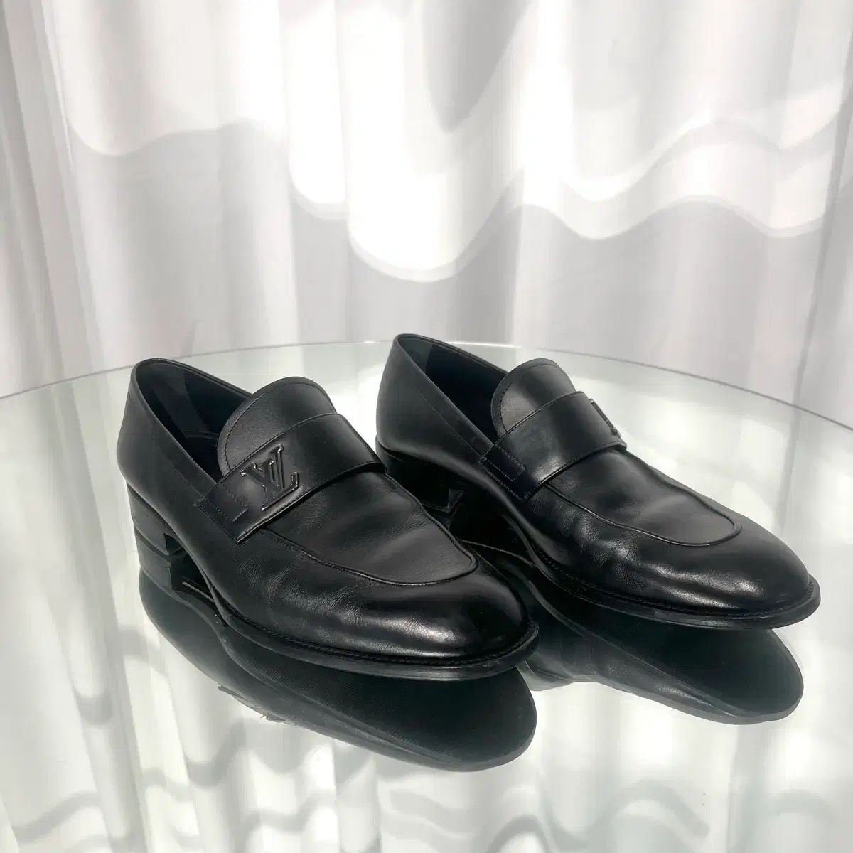 8 ルイヴィトン 新モデル メンズ ローファー 270