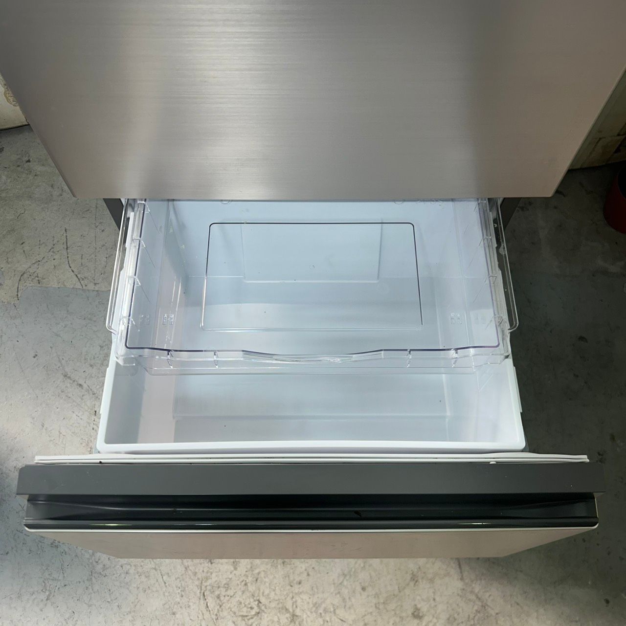 HITACHI 日立 冷凍冷蔵庫 265L R-27NV 2021年製 送料込み 2021年製】HITACHI 日立 R-27NV ノンフロン冷凍冷蔵庫 265L 美品