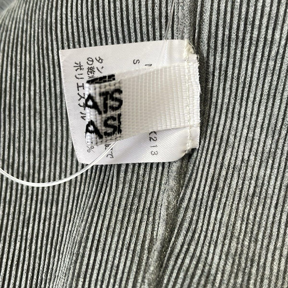 PLEATS PLEASE(プリーツプリーズ) 半袖カットソー サイズ3 L