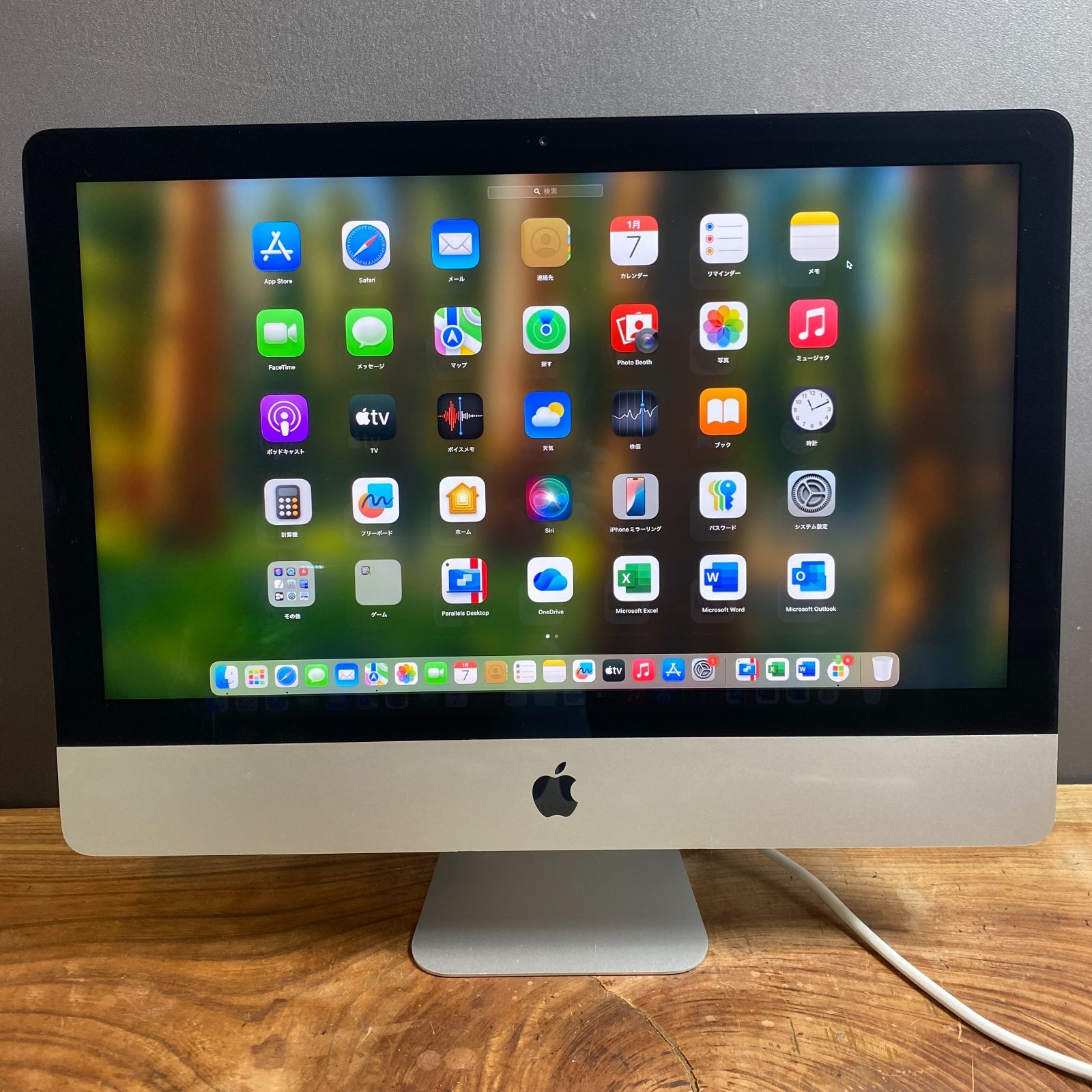 Apple iMac Retina 4 K 21.5インチ 2019 |Intel Core i 7 | メモリ16 GB SSD 512 Windows 11 Office 2025 |CJ 608