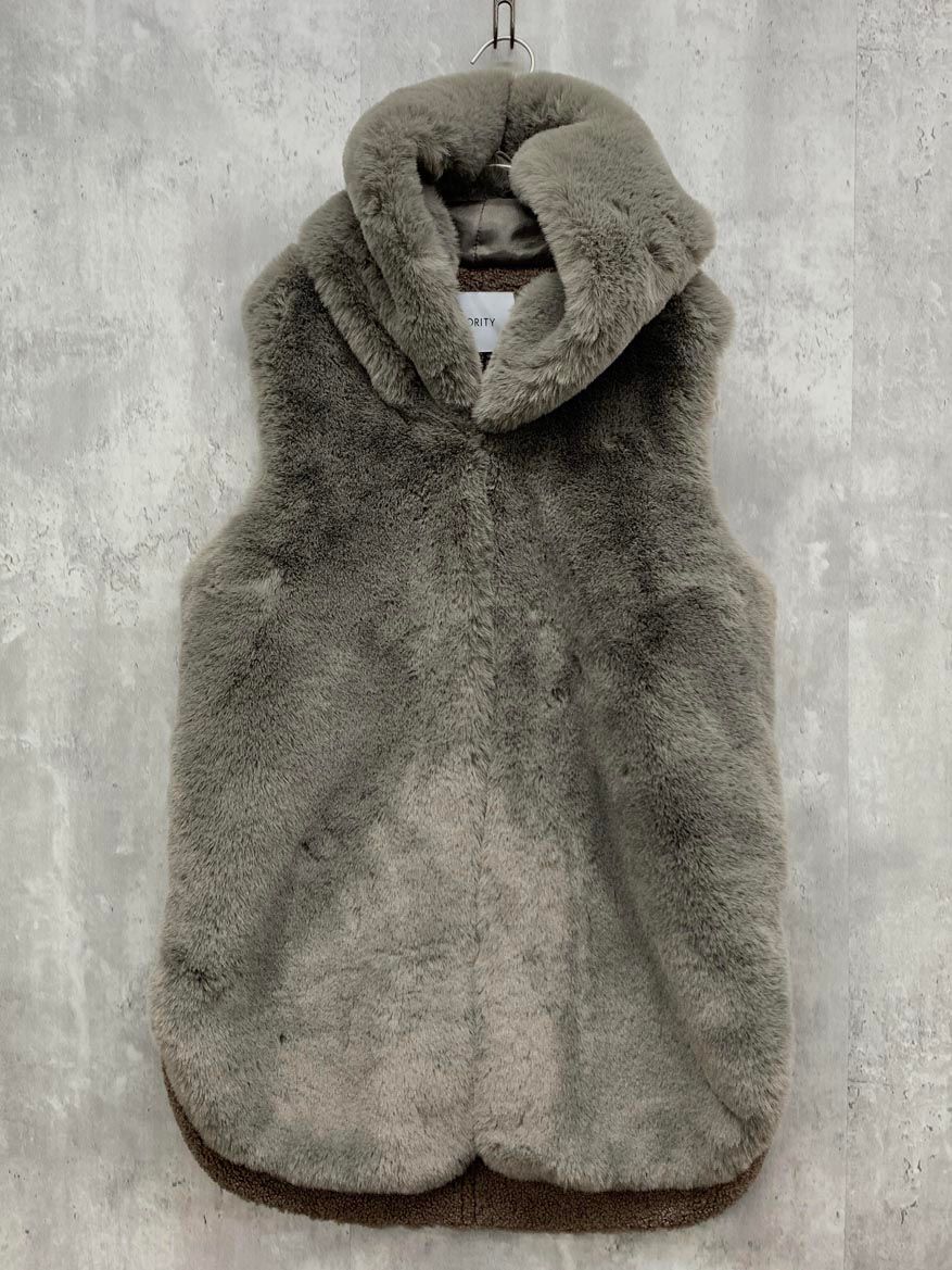 プライオリティ 77-P 20121 フェイクファー フェイクムートン切替 ベスト size 38|グレージュ ◆ ◎レディース