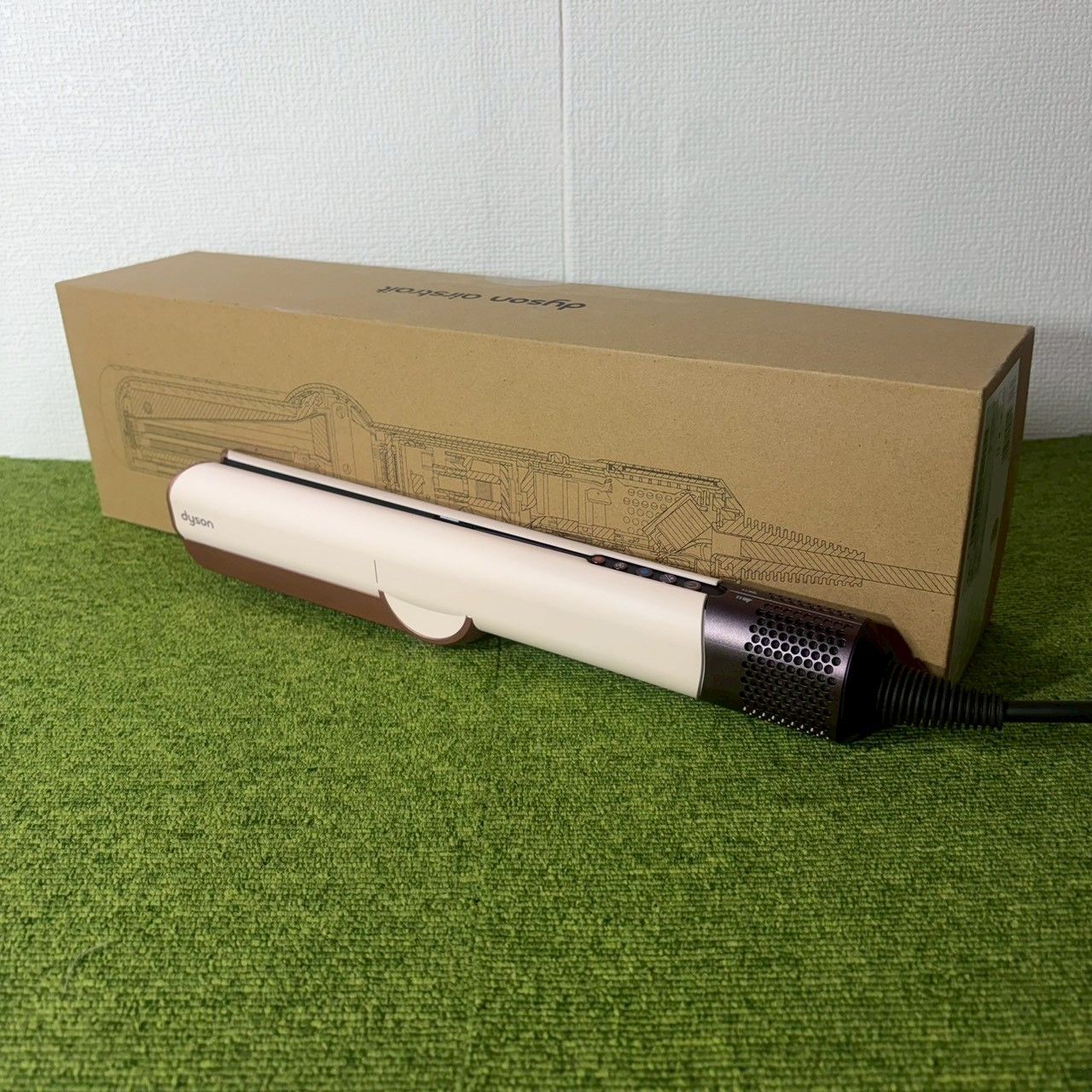 | ダイソン|dyson ストレイトナー エアーストレート ストレートドライヤー HT 01 VLP ヘアドライヤー ヘアアイロン セラミックピンク |D 3428