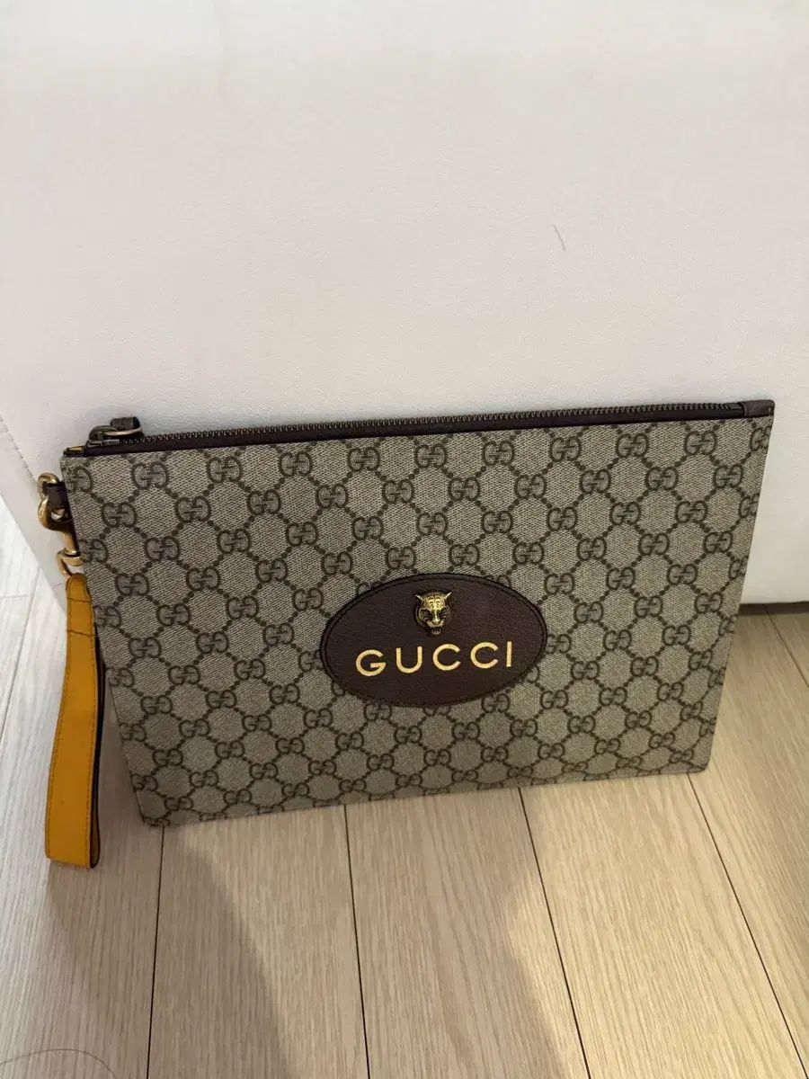 グッチ クラッチバッグ プサン 釜山 新世界デパート