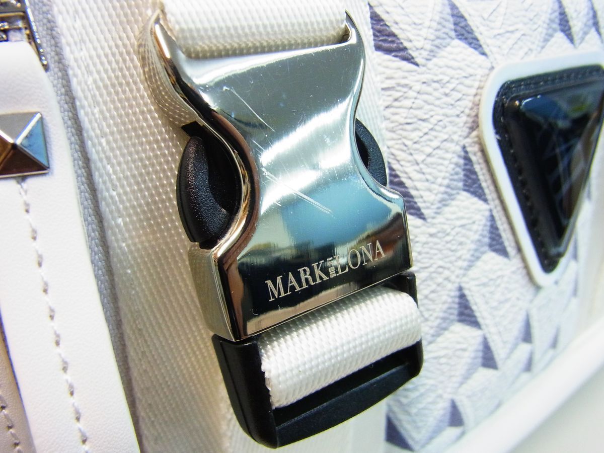 トライアングルロゴカートバッグ