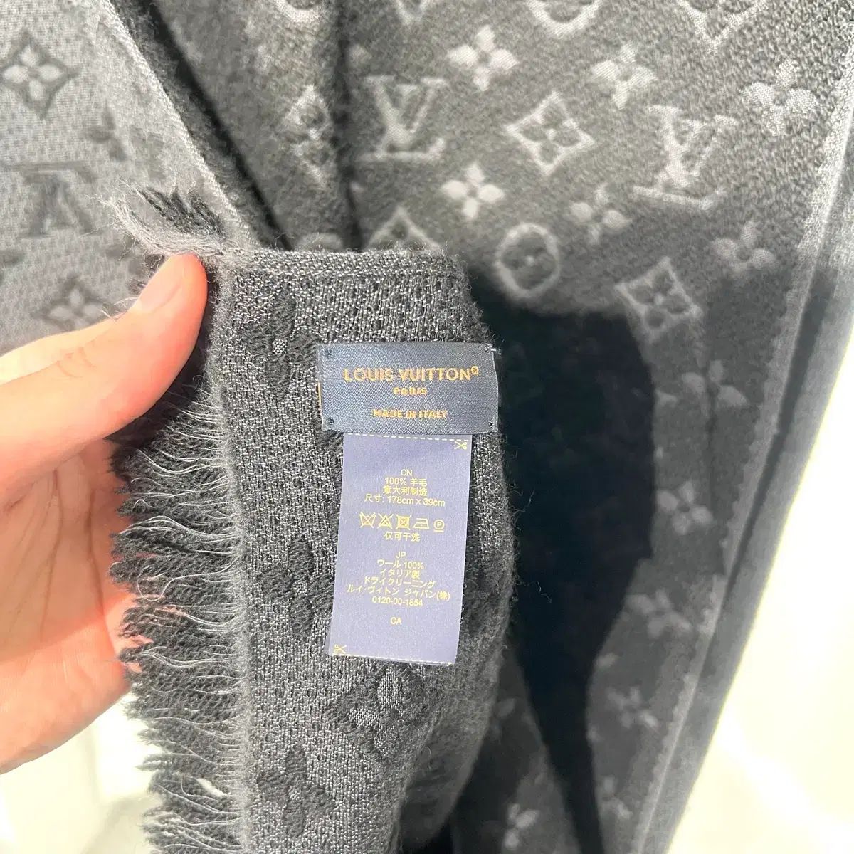 マフラー ブラック