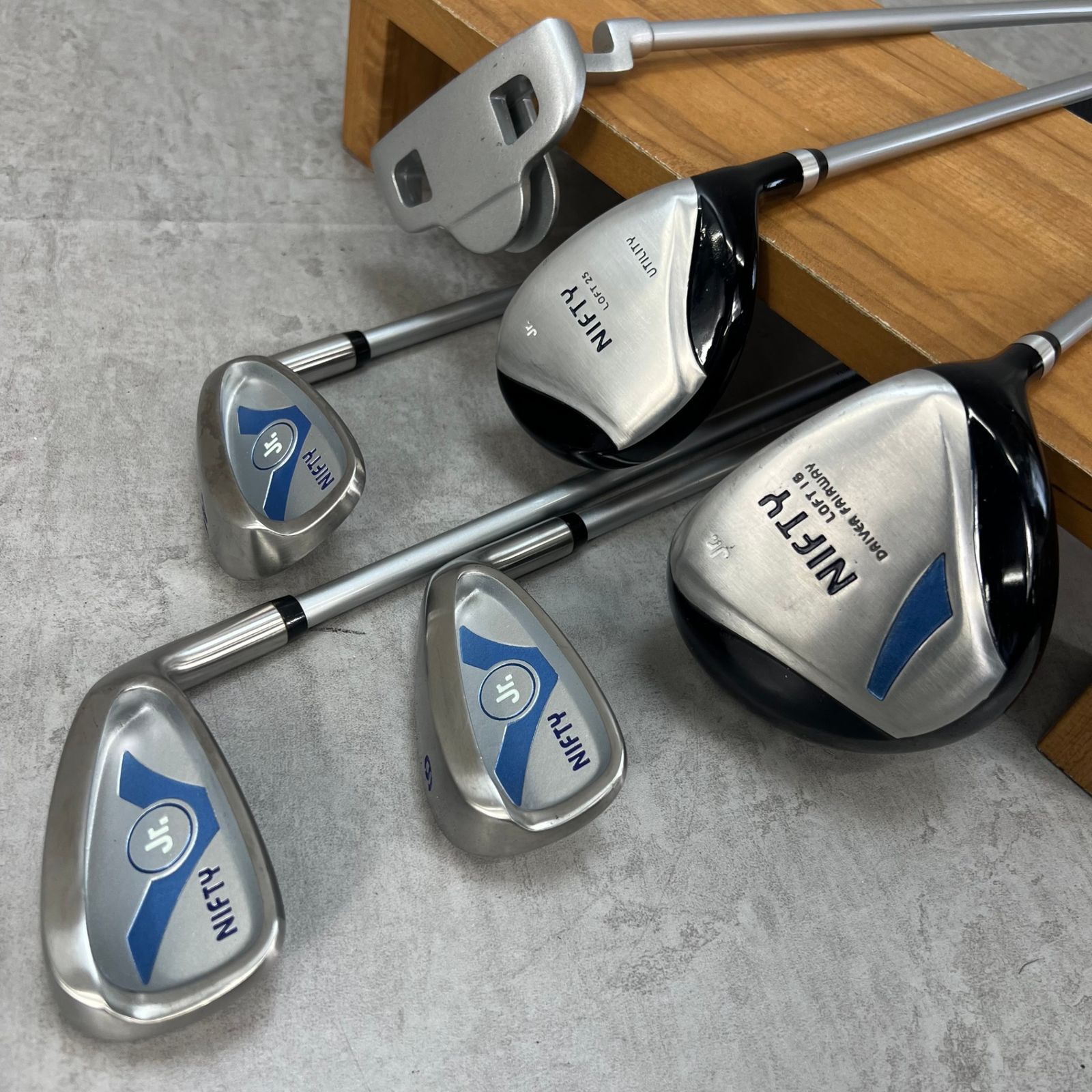 NIFTY Jr. ニフティ ジュニア ゴルフクラブ 6本セット キャディバッグ 子供用ゴルフセット 6本 キャディバッグ NIFTY Jr ジュニア用 右利き