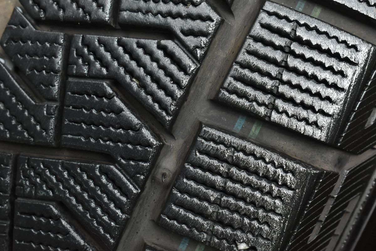  良好 バトラ 17 in 7 J 40 PCD 114 3 アイスアシンメトリコ 225 65 R レクサスNX ハリアー RAV 4 エクストレイル レガシィアウトバック 17インチ タイヤ ホイールセット