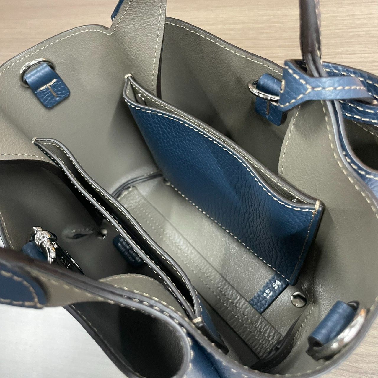 Tod's】トッズ レザー バッグ マイクロ ブルー グレー - メルカリ