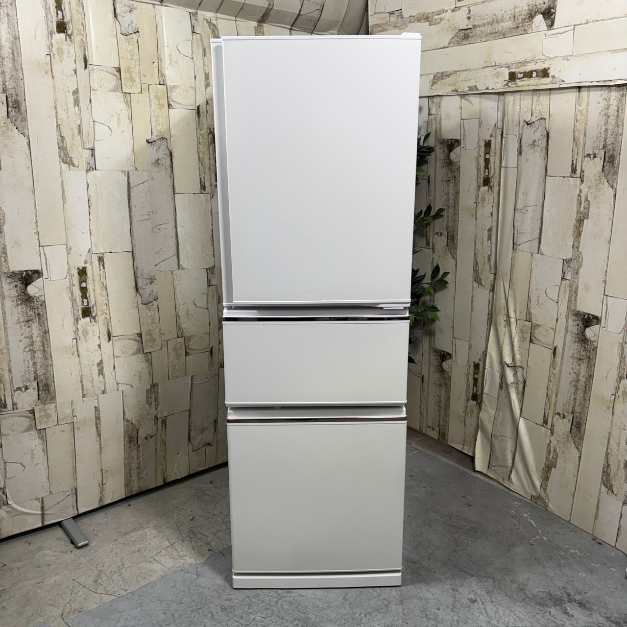 MITSUBISHI 三菱ノンフロン冷蔵庫 MR-CX27E-W形 2020年製 2020年製】MITSUBISHI 三菱 MR-CX27E-W ノンフロン冷凍冷蔵庫 270L