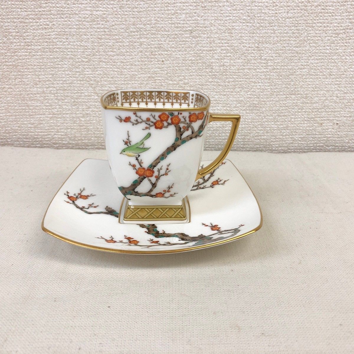 ♥品 中山陶器 花鳥碗皿 ウメ 角型 N 8350 カップ＆ソーサー 1客 中山製陶所 中山保夫