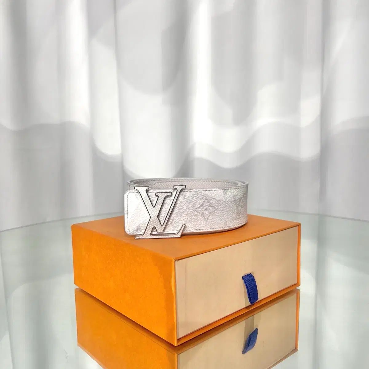 S 級| モデル ルイヴィトン LV バックル モノグラム ベルト