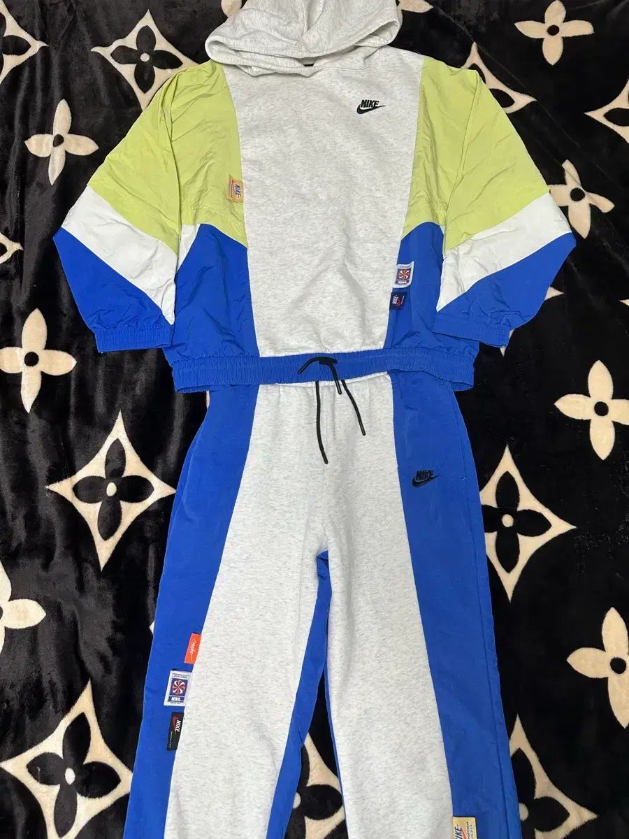 ナイキ NSW アイコン クラッシュ ウーブン トレーニング セット