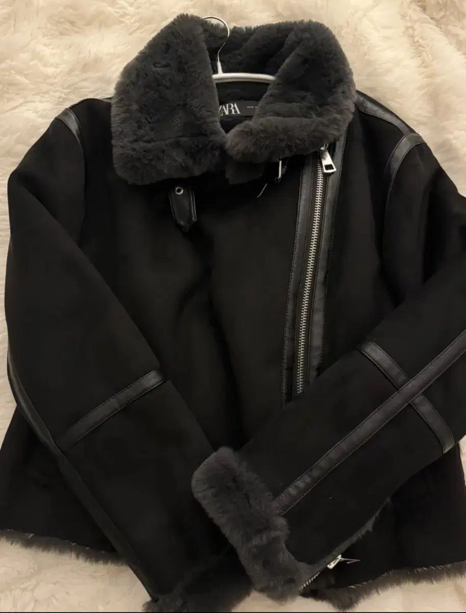 ZARA ブラック ムートン ファー ジャケット