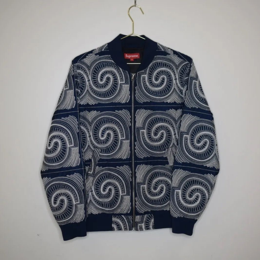 Supreme 総刺繍 スパイラル柄 ボンバージャケット