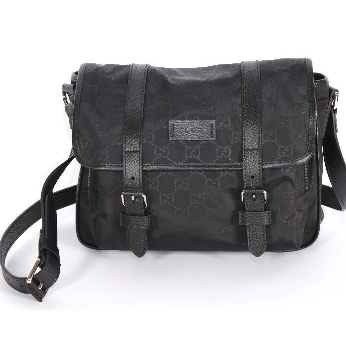 GUCCI ブラック メッセンジャーバッグ　GGナイロン 510335 GUCCI グッチ GG ナイロン メッセンジャーバッグ ブラック 510335