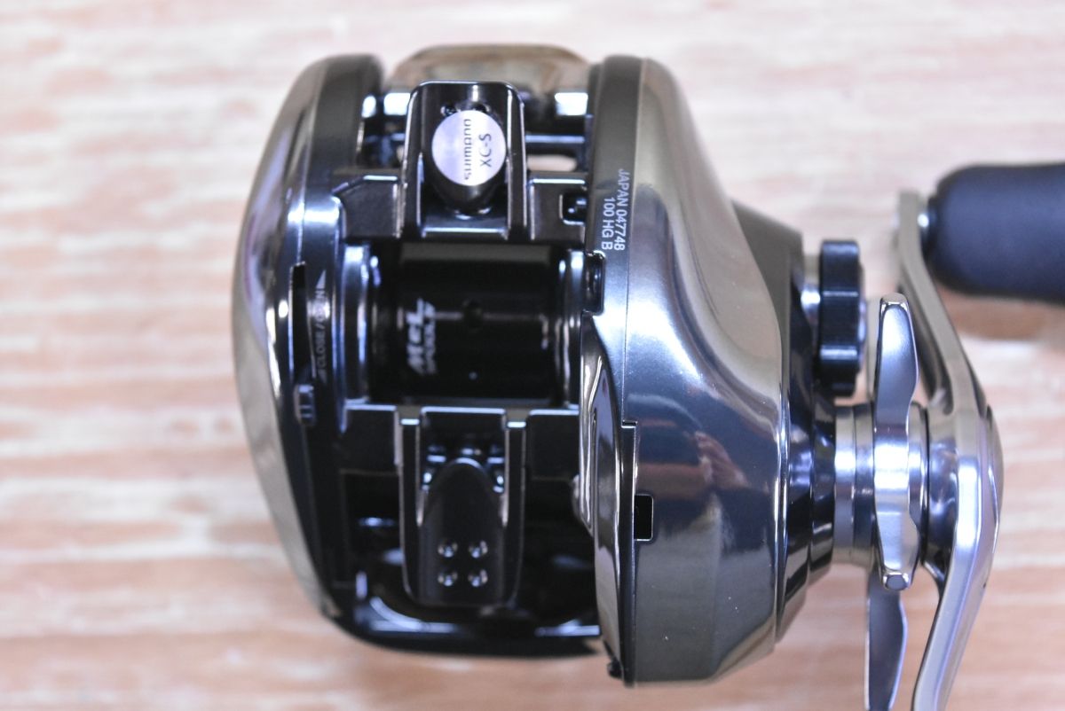 シマノ 25 アンタレス 100HG 右 ベイトリール SHIMANO ANTARES バス