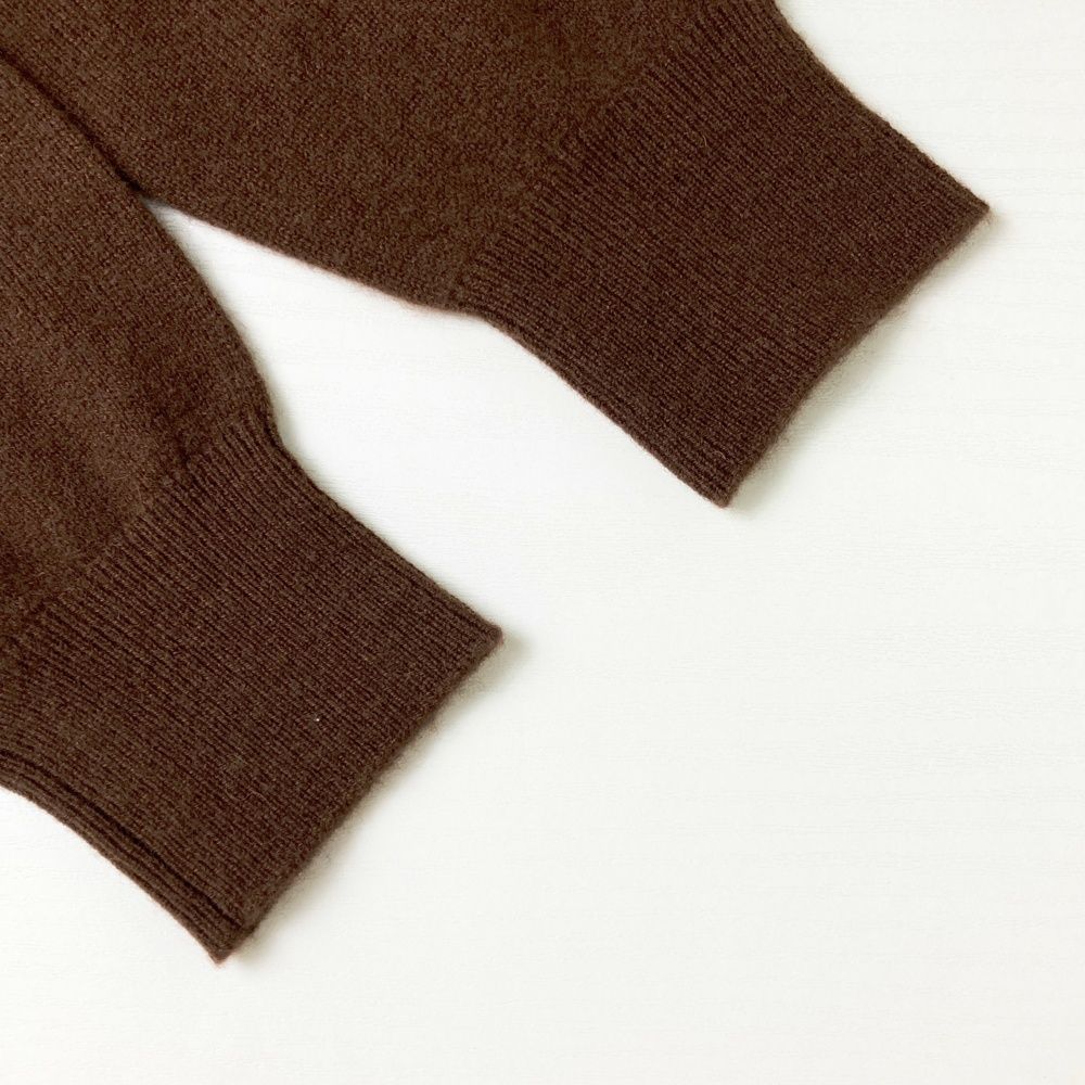 2025年モデル 長袖ニットセーター