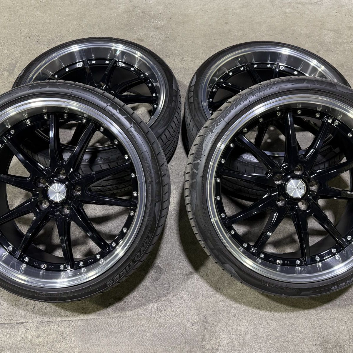 632 ロクサーニ クロノグラスター 20インチアルミホイール タイヤ SilkBlazeスペーサー付き