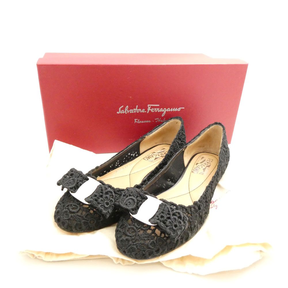 Salvatore Ferragamo フェラガモ BOMBAY パンプス 5 22.5 cm フラット レース ヴァラ リボン レディース AM 7856
