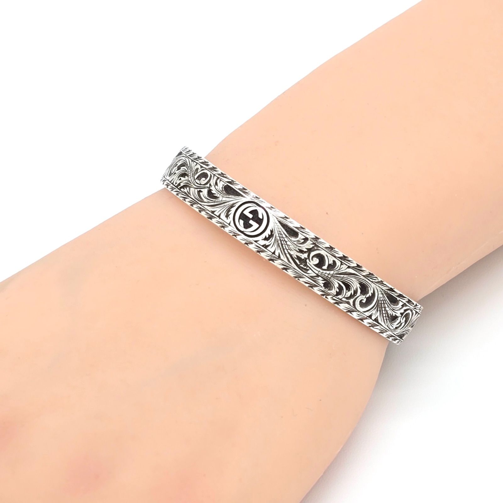 GUCCI グッチ 433575 インターロッキングG キャットヘッド バングル 17 腕周り約16 5㎝ アラベスク スターリングシルバー SV 925 箱 保存袋 イタリア製 男女兼用