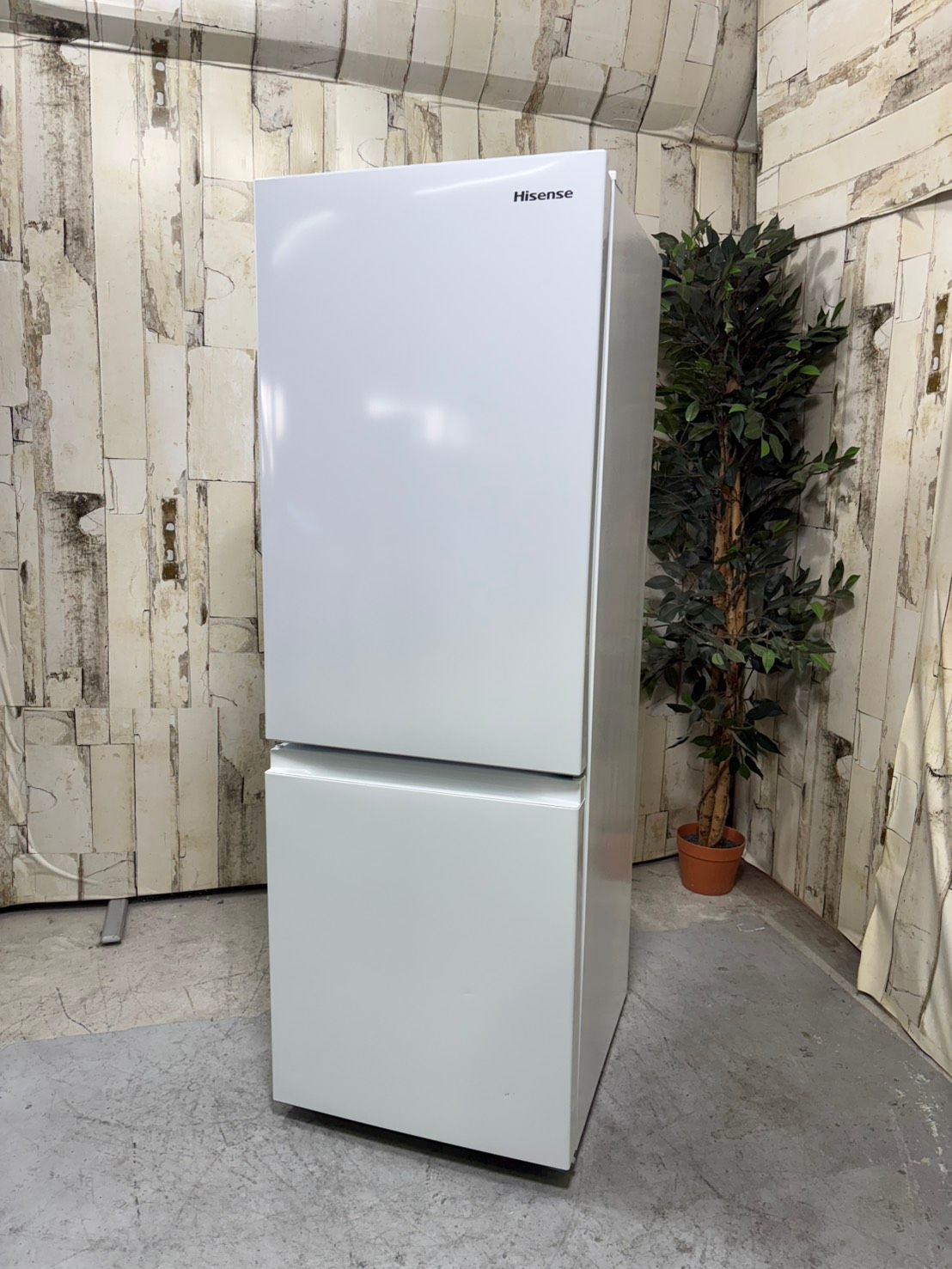 2024年製】Hisense ハイセンス HR-D1701W ノンフロン冷凍冷蔵庫 175L