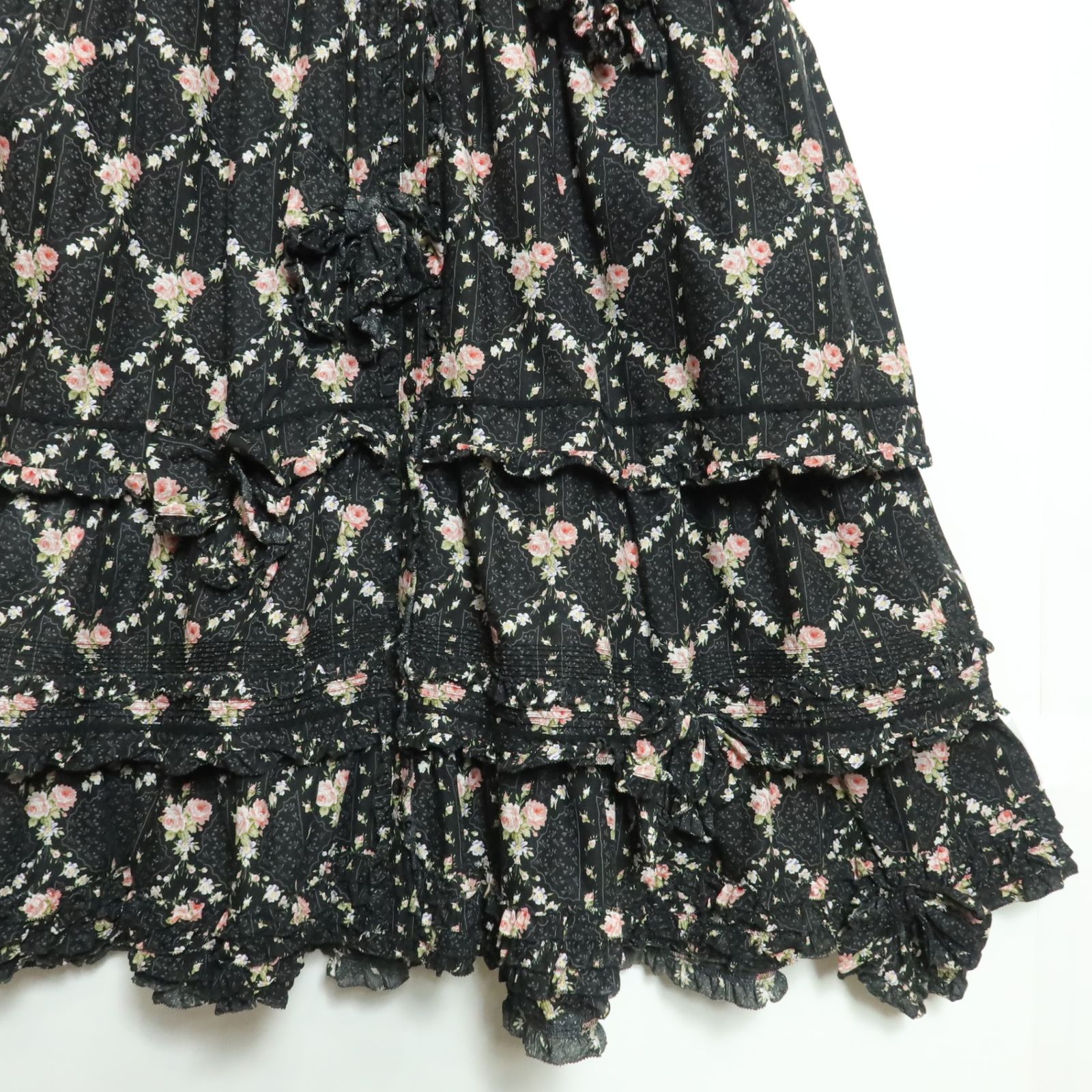 ピンクハウス　段々　被せ　ワンピース　ノースリーブ　ペチ　綿ローン　黒 ピンクハウス 段々 被せ ワンピース ノースリーブ ペチ 綿ローン 黒