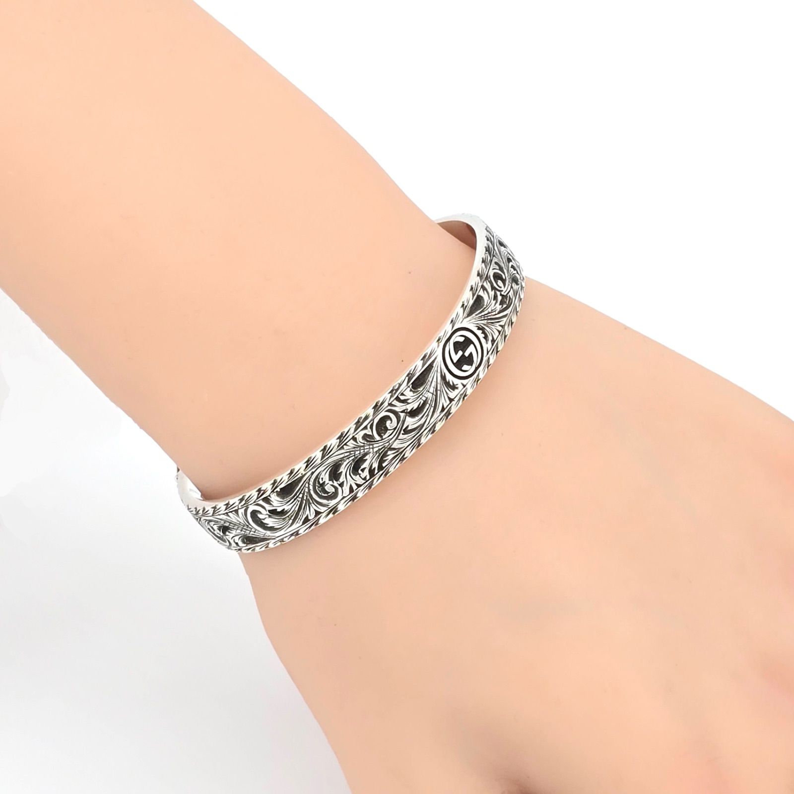 GUCCI グッチ 433575 インターロッキングG キャットヘッド バングル 17