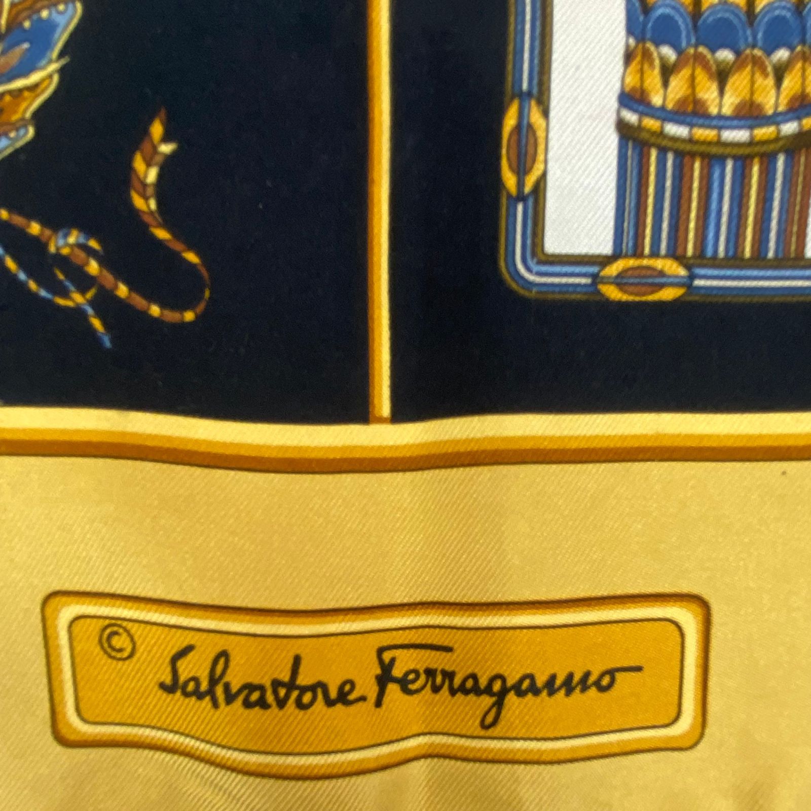 極美品 Salvatore Ferragamo サルヴァトーレ フェラガモ スカーフ