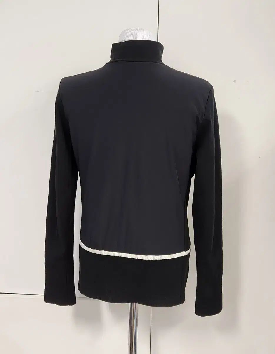 タイトリスト ゴルフ 防風ニット M 90