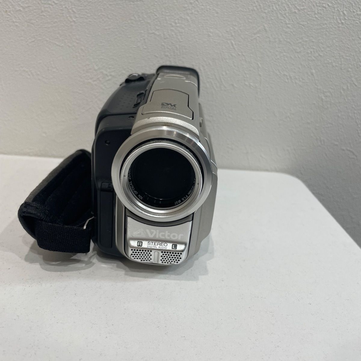 Victor ビクター デジタルビデオカメラ GR-DVL700 200X - メルカリ
