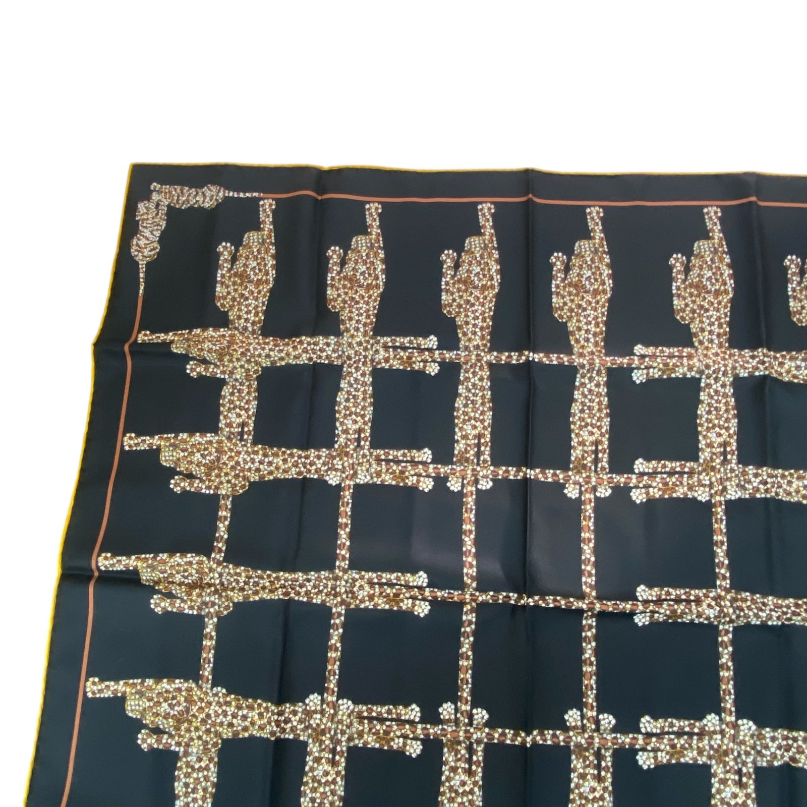 カルティエ スカーフ