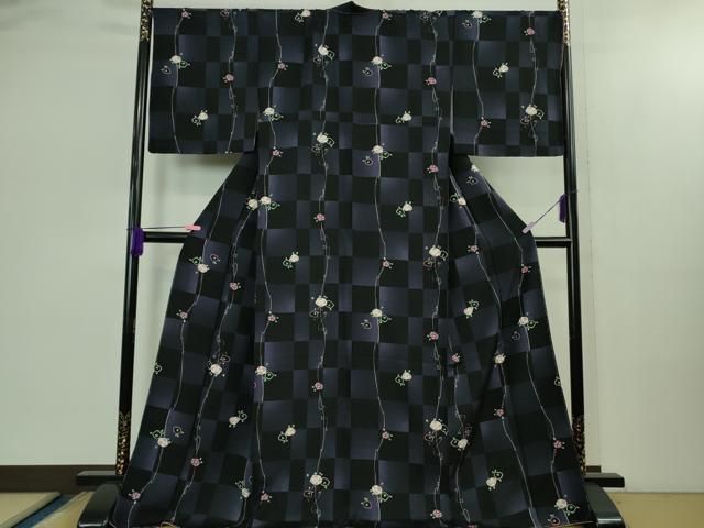 平和屋着物● 上 小紋 市松花文 黒地 京都きもの友禅扱い ロング丈 ♥ kh 6