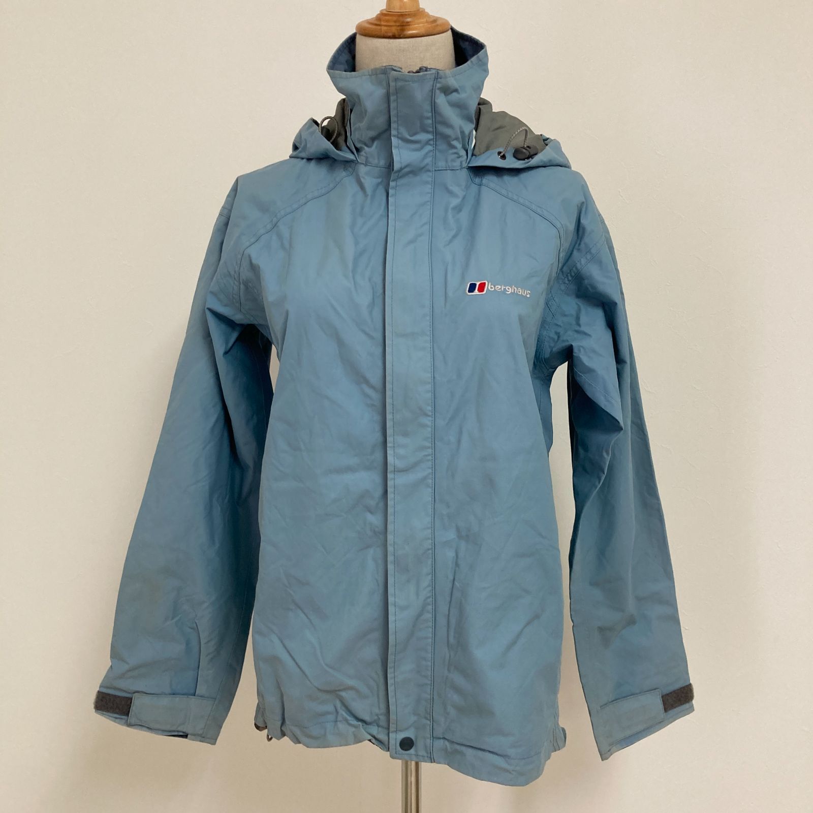 berghaus ナイロンジャケット マウンテンパーカー ドローコード サイズ 