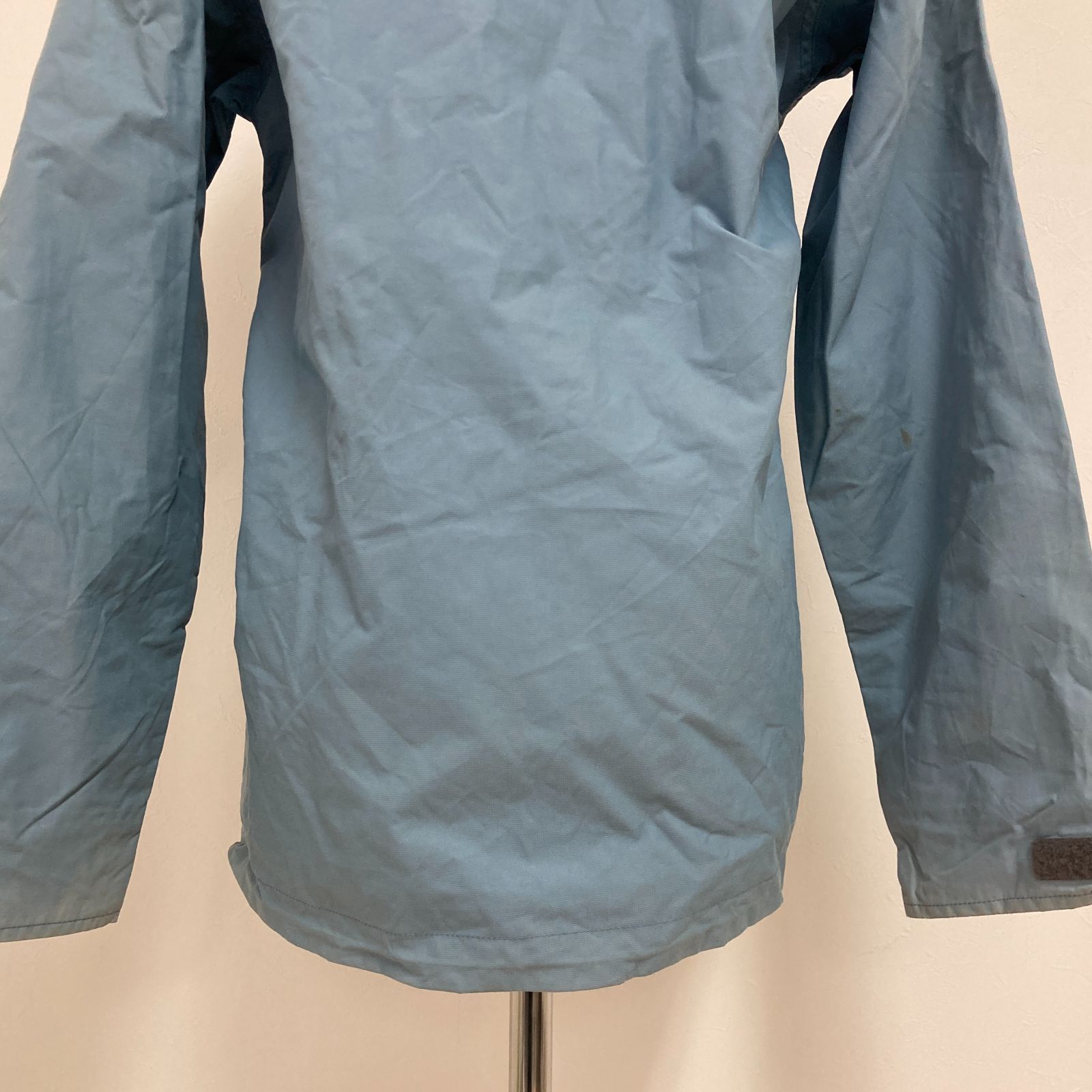 berghaus ナイロンジャケット マウンテンパーカー ドローコード サイズ 