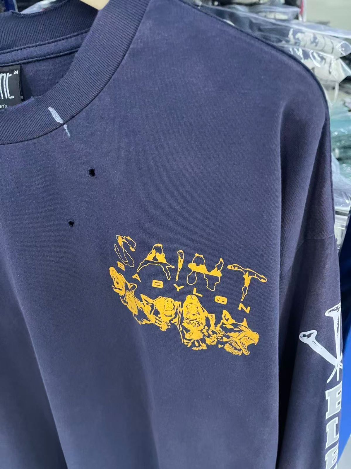 新品・未使用》FW25 スリーブプリント クルーネック ロングスリーブ T 