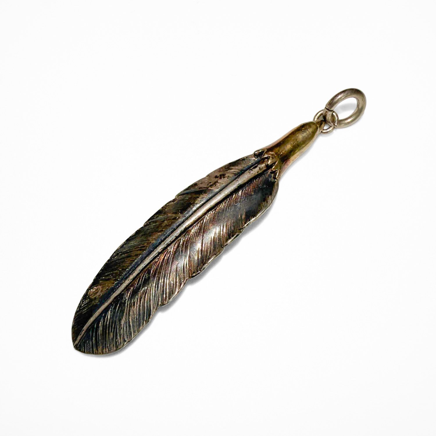 LARRY SMITH (ラリースミス) イーグルヘッド フェザー ペンダント