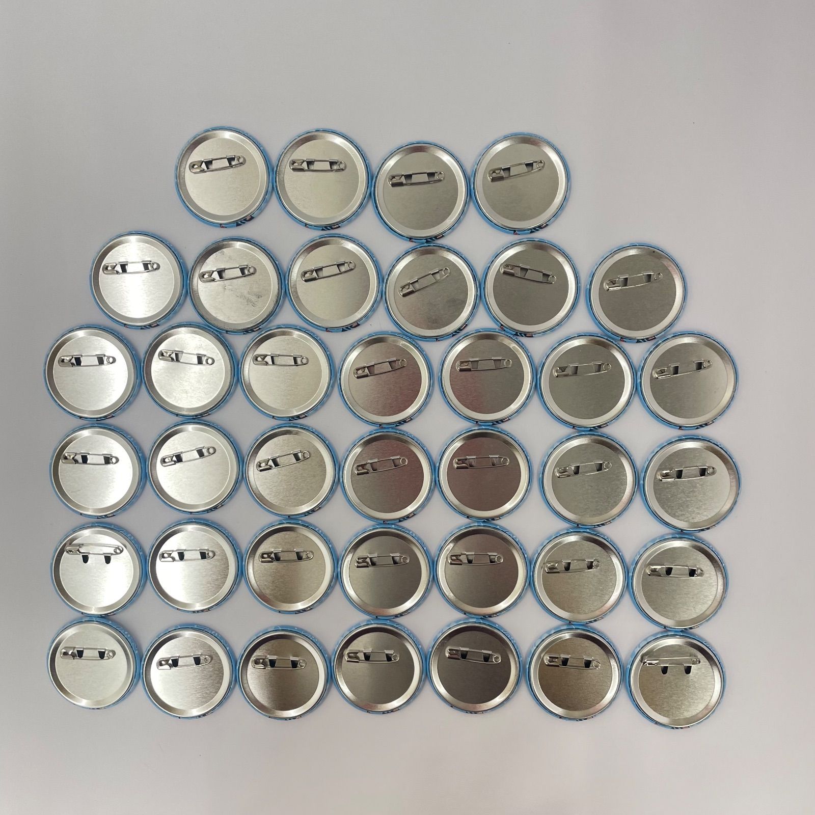 すとぷり ころん 缶バッジ セット 約70個 ♪すとぷり ころんくんの缶バッジ まとめ売り 70個【USED】♪ Amazon.