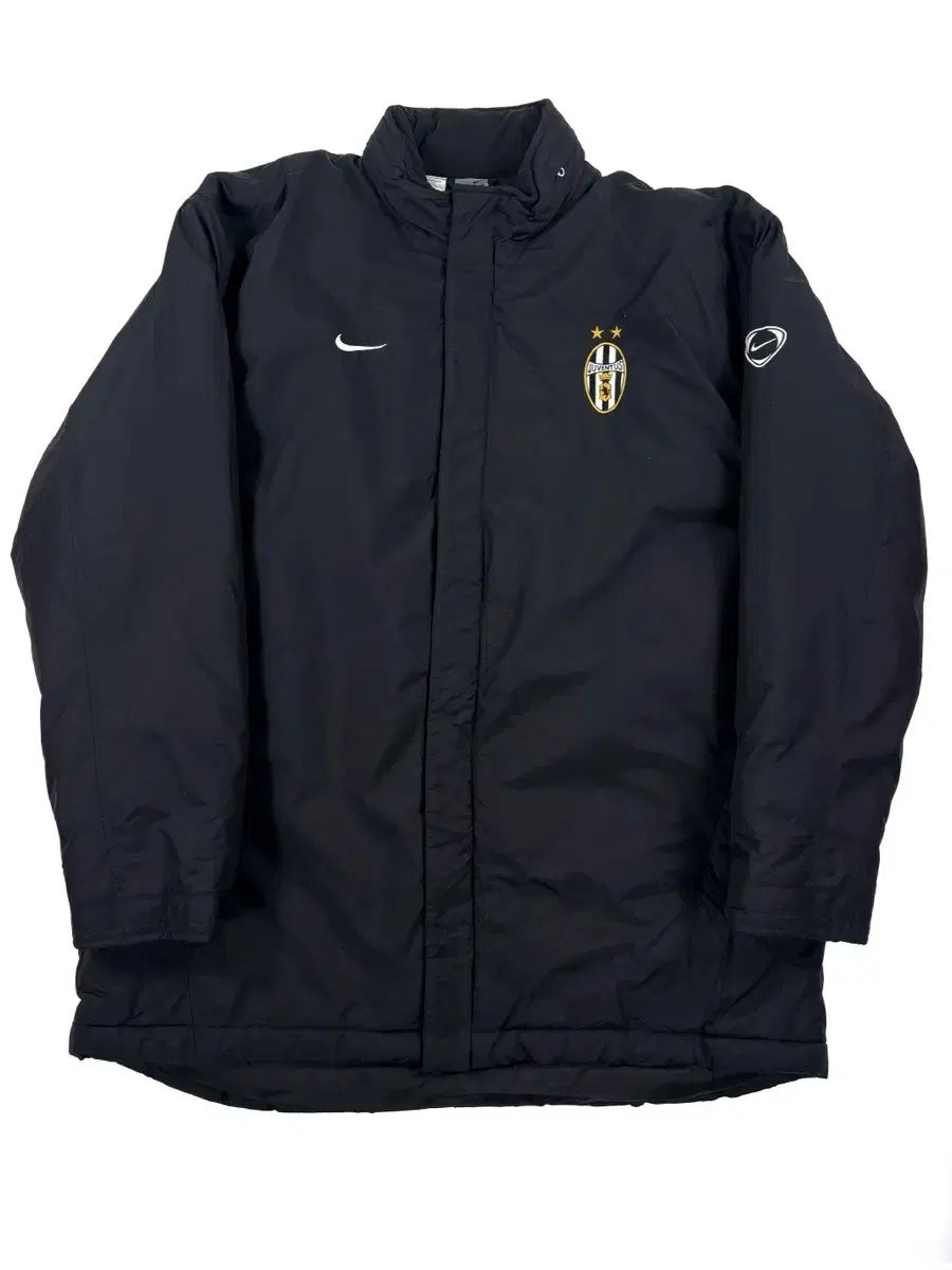 ナイキ 00 s ユヴェントス ブラック ダウン ジャケット