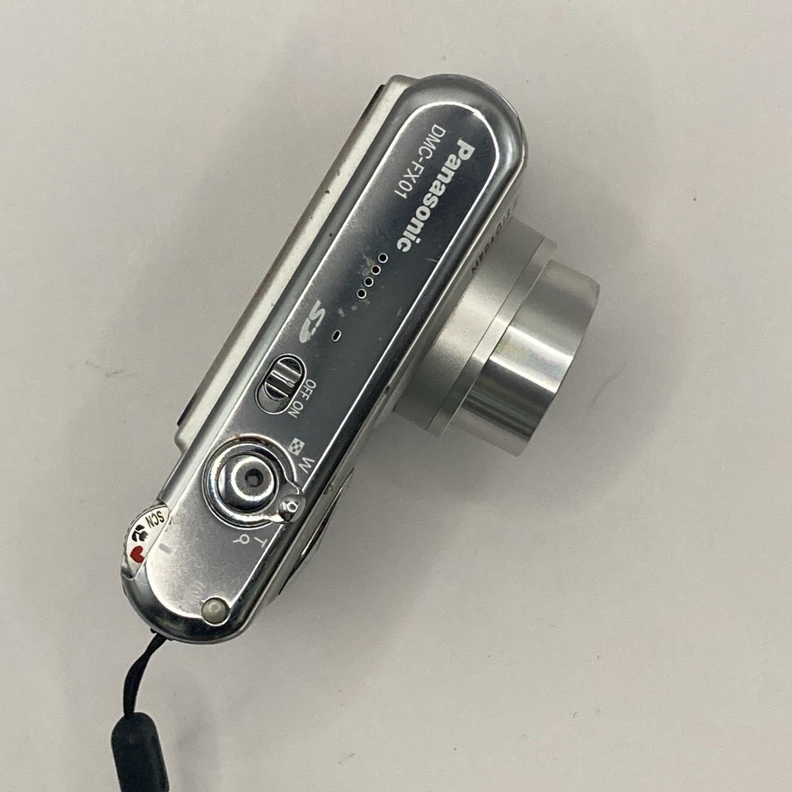 ジャンク Panasonic LUMIX DMC-FX01 コンパクトデジタルカメラ 600万