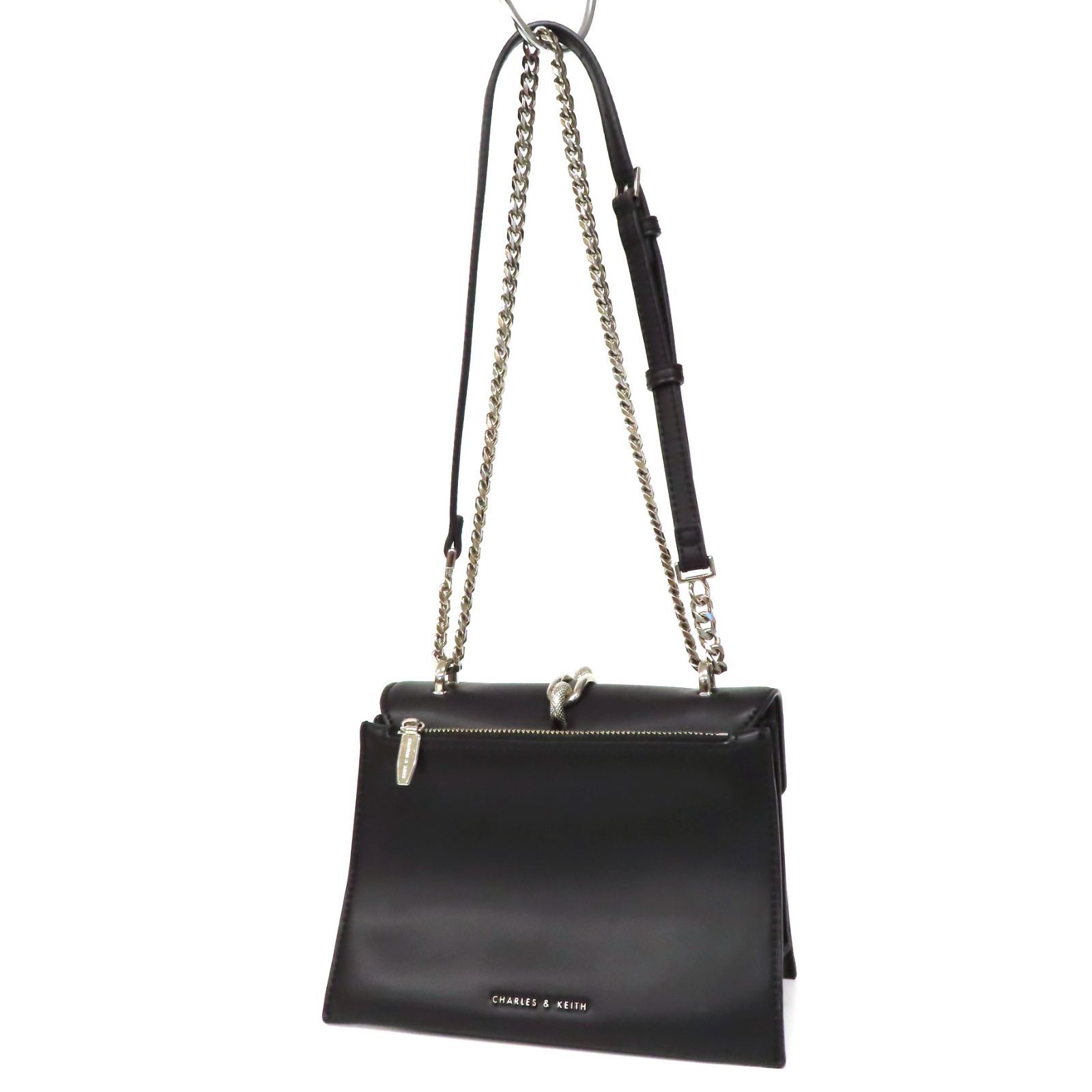 イロンゲイト クロスボディバッグ / Elongated Crossbody Bag 
