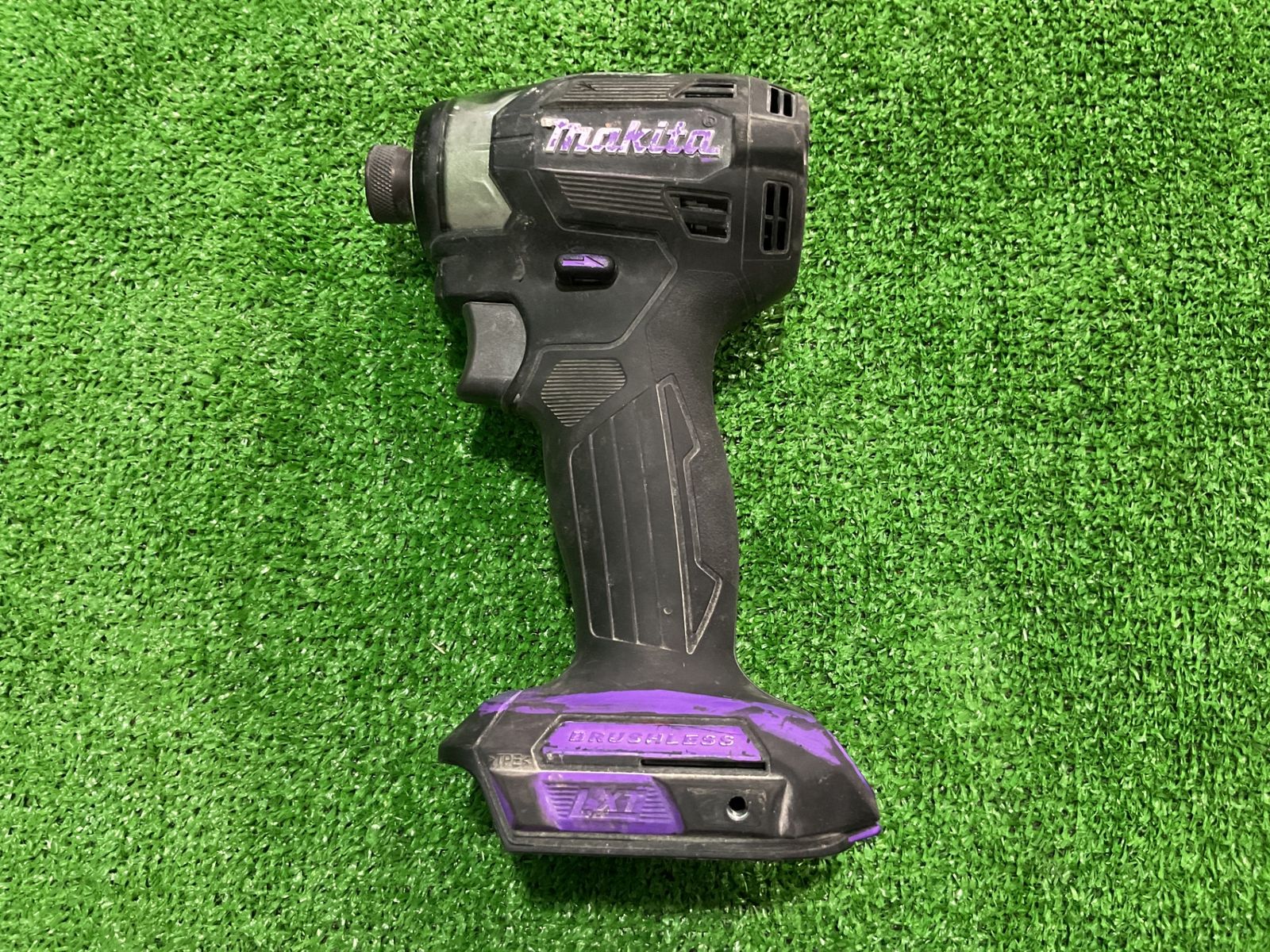 マキタ TD 173 D 充電式インパクトドライバ 軸ブレ有 紫色の塗装有 本体のみ シ 262