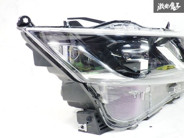 日産　セレナ　C27純正　ヘッドライト　右左セット2点 日産 セレナ C27純正 ヘッドライト 右左セット2点